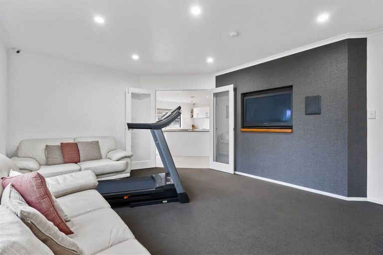 Photo of property in 73d Nile Road, Milford, Auckland, 0620