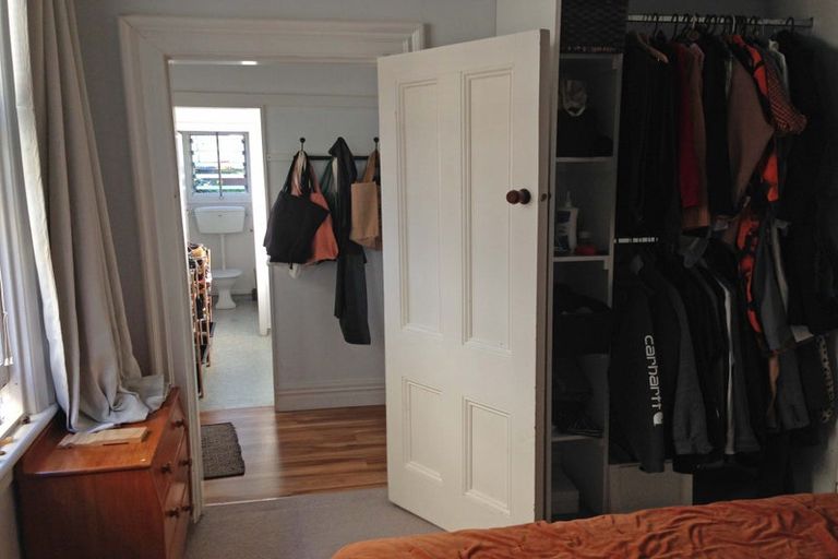 Photo of property in 69 Rolleston Street, Mount Cook, Wellington, 6021