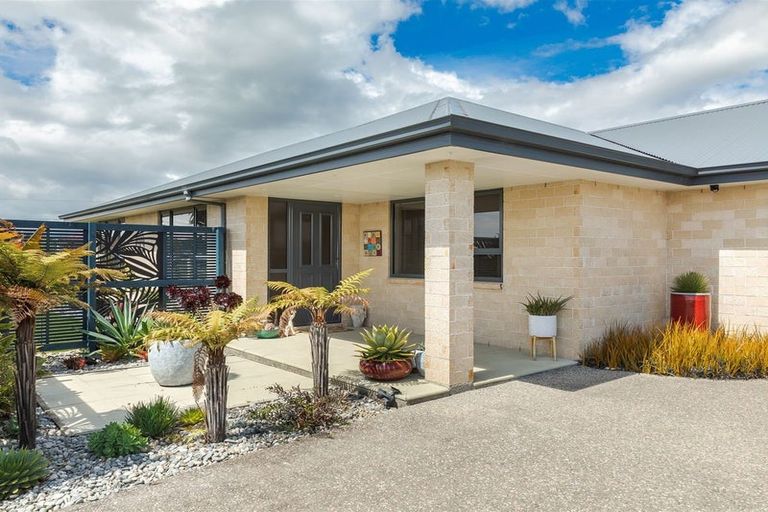 Photo of property in 34 Fonblanque Street, Westport, 7825