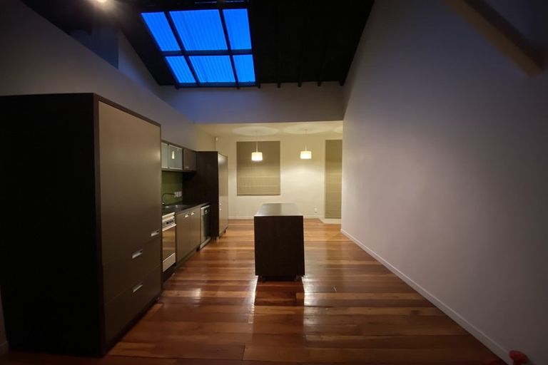 Photo of property in 2u7 King Street, Mount Cook, Wellington, 6021