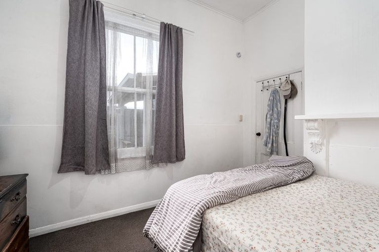 Photo of property in 33 Constable Street, Newtown, Wellington, 6021