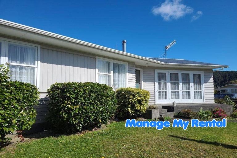 Photo of property in 6 Meremere Street, Wainuiomata, Lower Hutt, 5014