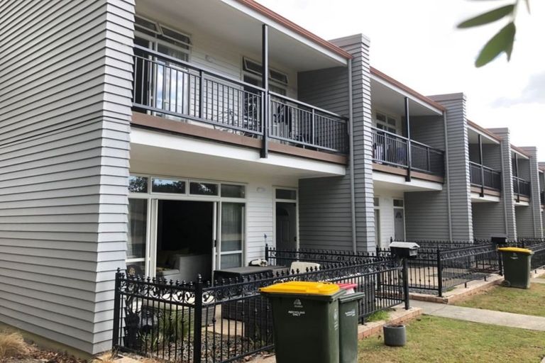 Photo of property in 16/44 Carlos Drive, Flat Bush, Auckland, 2016