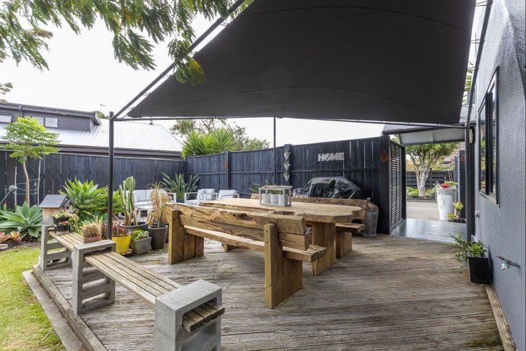 Photo of property in 8 Kings Court, Roslyn, Palmerston North, 4414