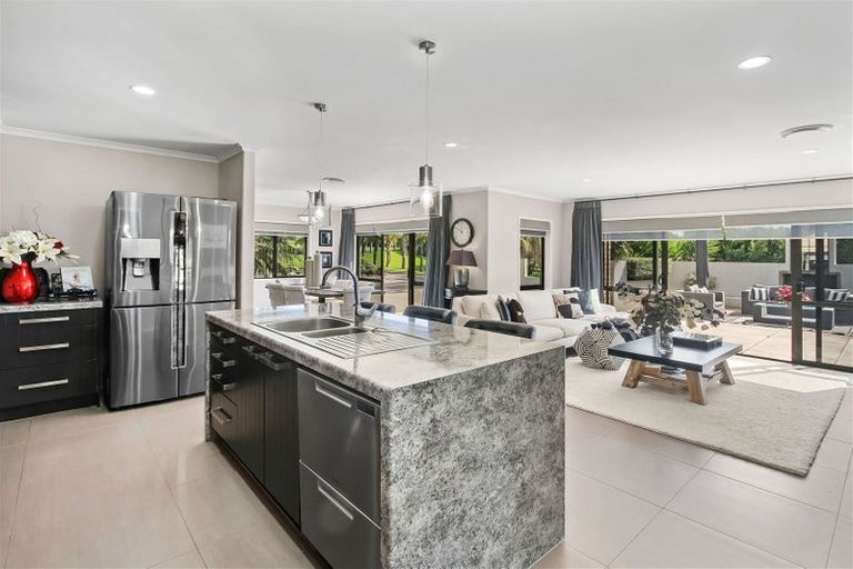 Photo of property in 8 Millbrook Drive, Waiuku, 2683