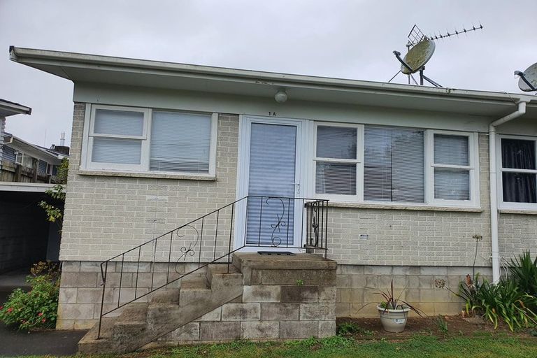 Photo of property in 1a Elliott Avenue, Bayview, Auckland, 0629
