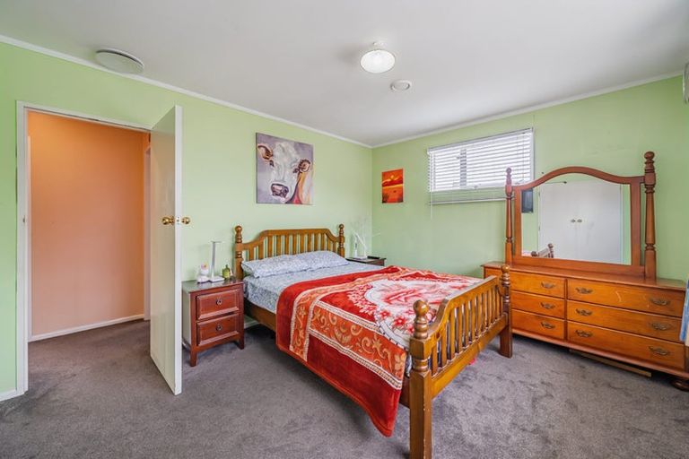 Photo of property in 71 California Drive, Totara Park, Upper Hutt, 5018
