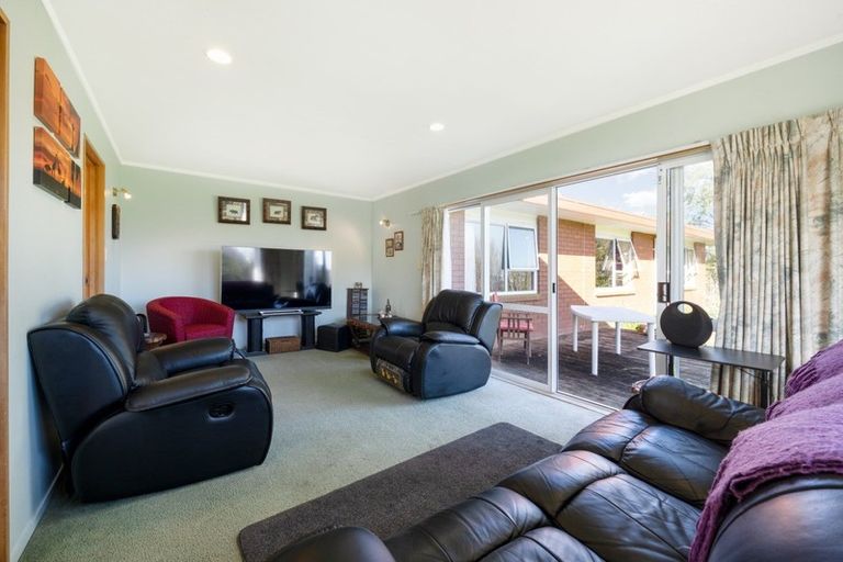 Photo of property in 94 Browns Lane, Flat Bush, Auckland, 2016
