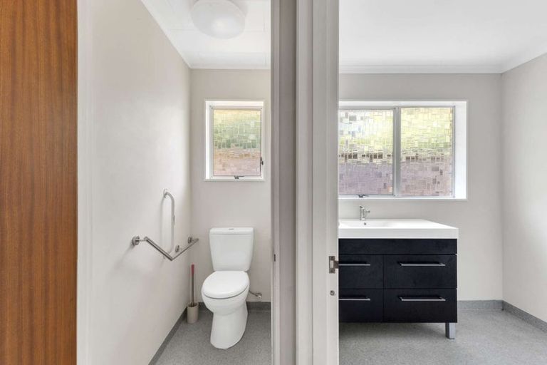 Photo of property in 44 Ballance Street, Lower Vogeltown, New Plymouth, 4310