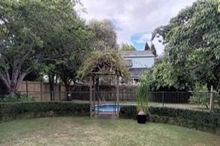 Photo of property in 1 Thames Street, Claudelands, Hamilton, 3214