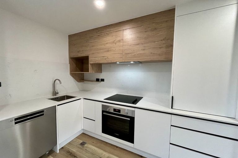 Photo of property in 98b Royal Road, Massey, Auckland, 0614