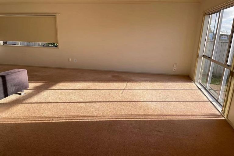 Photo of property in 3 Franheim Crescent, Orewa, 0931