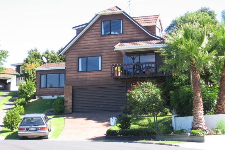 Photo of property in 13 Halder Place, Torbay, Auckland, 0632