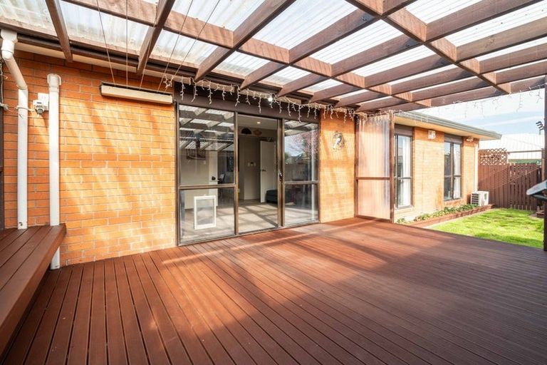 Photo of property in 2/126b Inwoods Close, Parklands, Christchurch, 8083