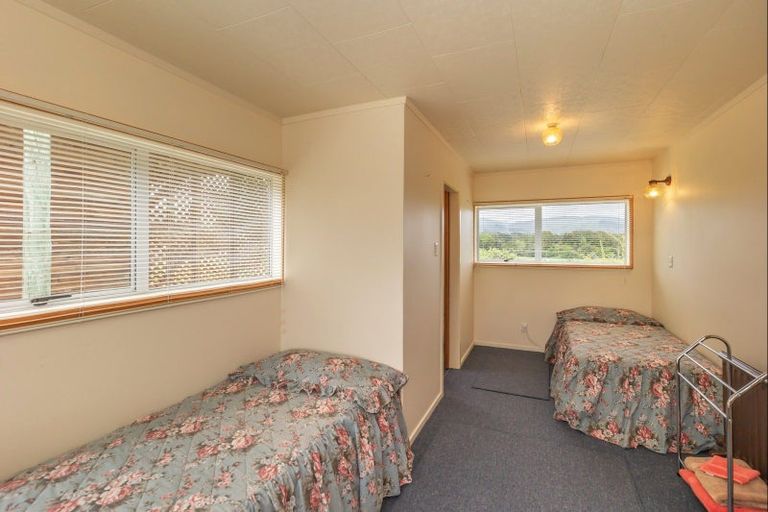 Photo of property in 382 Kimberley Road, Levin, 5571