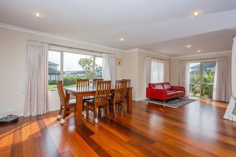 Photo of property in 34 Laurel Oak Drive, Schnapper Rock, Auckland, 0632