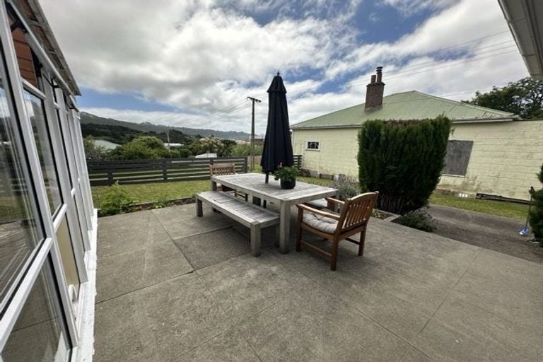 Photo of property in 41a Huanui Street, Ranui, Porirua, 5024