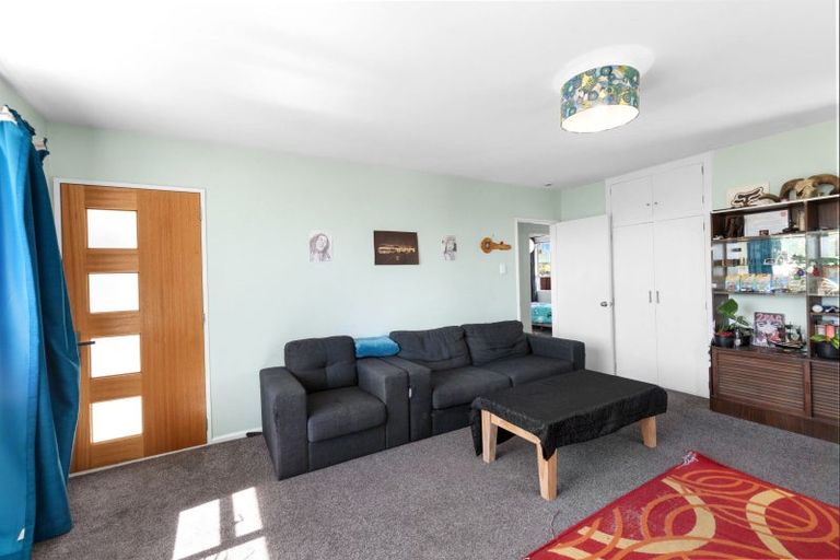 Photo of property in 90 Springs Road, Hornby, Christchurch, 8042