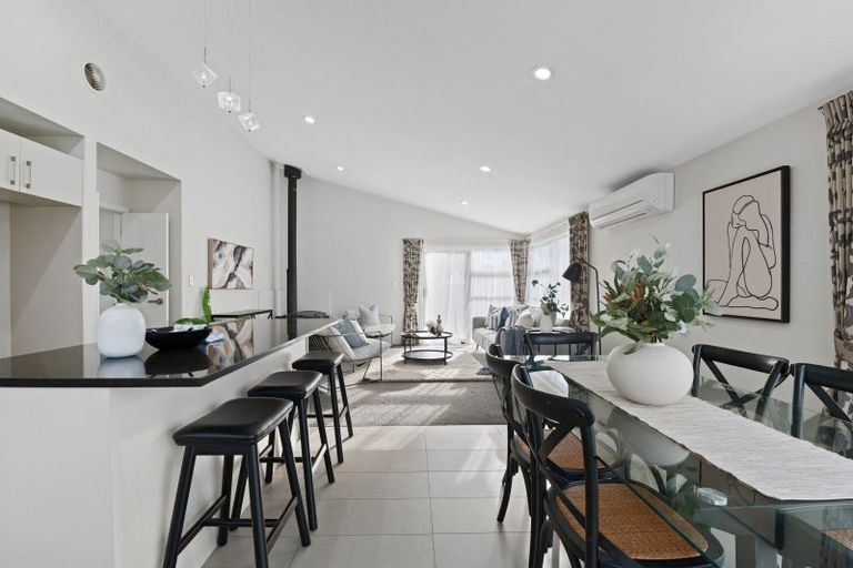 Photo of property in 32d Robinson Avenue, Holdens Bay, Rotorua, 3010