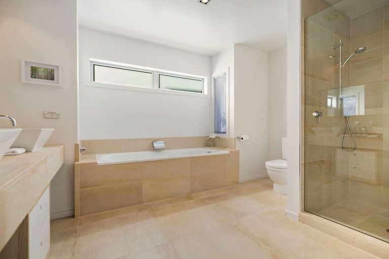 Photo of property in 74 Panorama Terrace, Queenstown, 9300