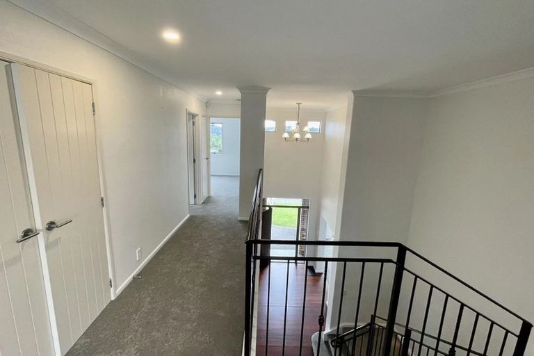 Photo of property in 6 Oak Bark Drive, Schnapper Rock, Auckland, 0632