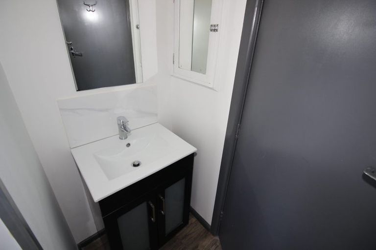 Photo of property in 1/65 Matipo Street, Riccarton, Christchurch, 8041