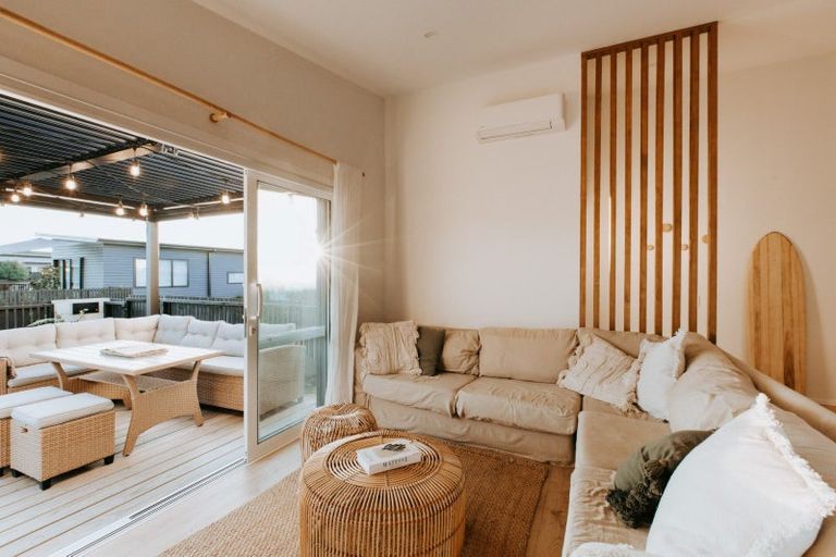 Photo of property in 2 Julie Lane, Papamoa, 3118