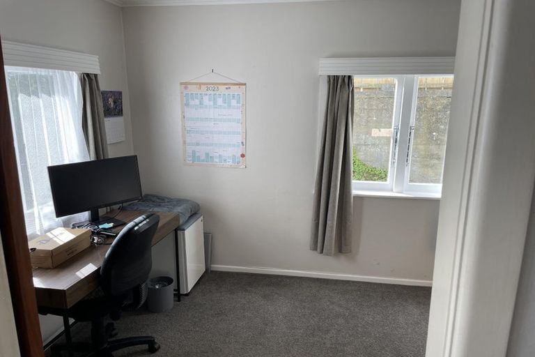 Photo of property in 19 Petherick Crescent, Johnsonville, Wellington, 6037