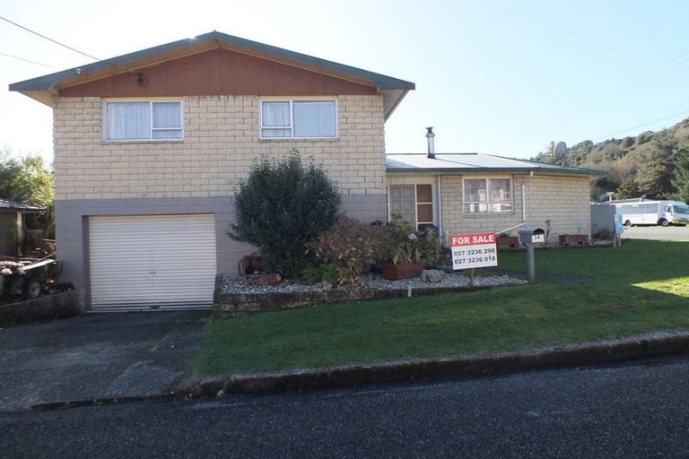 Photo of property in 34 Shiel Street, Reefton, 7830