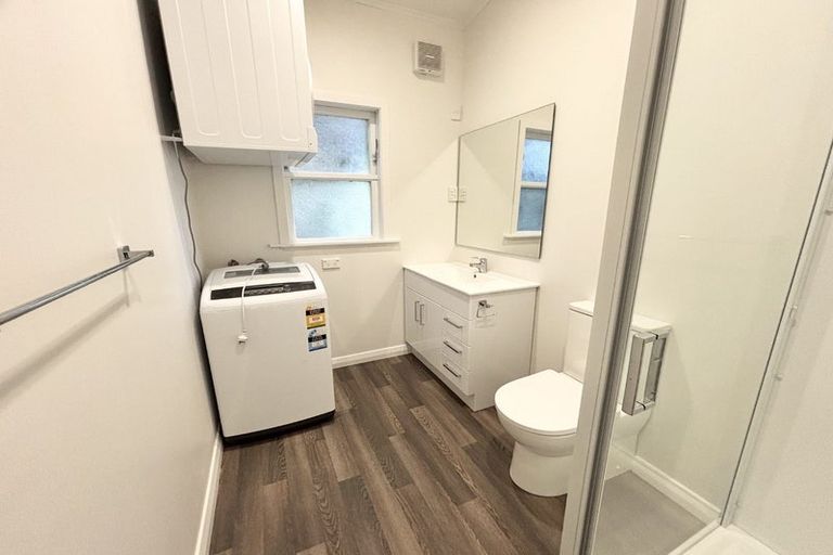 Photo of property in 360-362 Adelaide Road, Newtown, Wellington, 6021