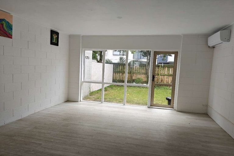Photo of property in 1/8a Gray Avenue, Mangere East, Auckland, 2024