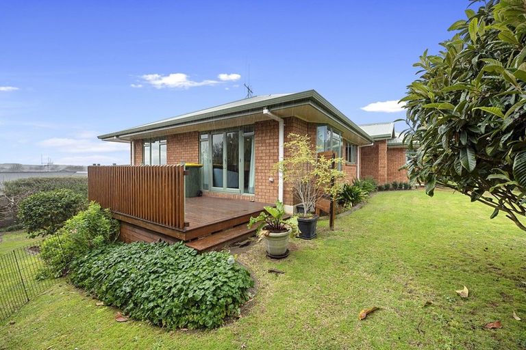 Photo of property in 115 Rototuna Road, Rototuna, Hamilton, 3210