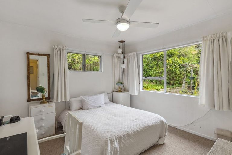 Photo of property in 48 Makora Road, Otaihanga, Paraparaumu, 5036