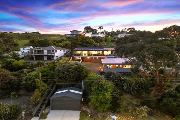 Photo of property in 890 Cove Road, Waipu, 0582