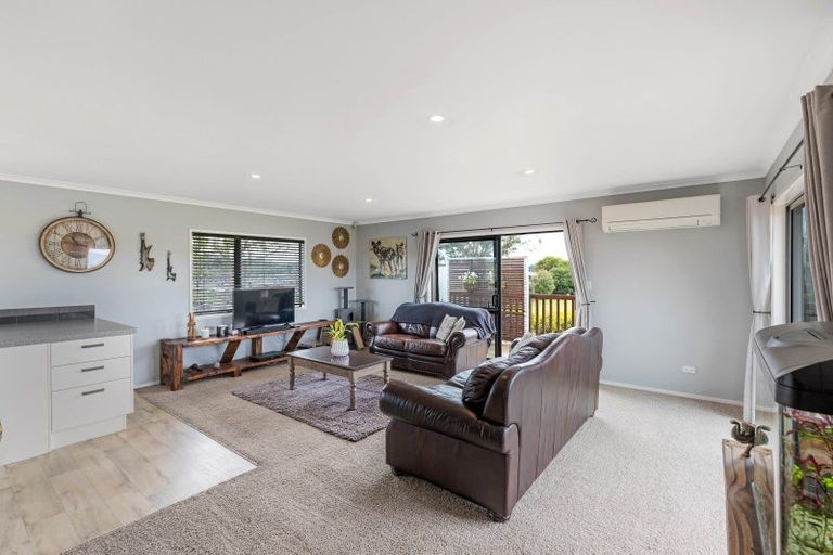 Photo of property in 94 James Line, Kelvin Grove, Palmerston North, 4414