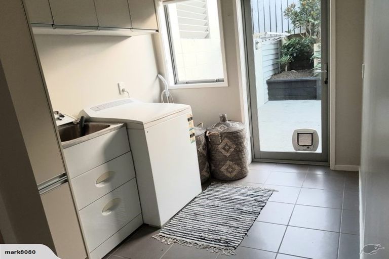 Photo of property in 27a Comber Place, Johnsonville, Wellington, 6037