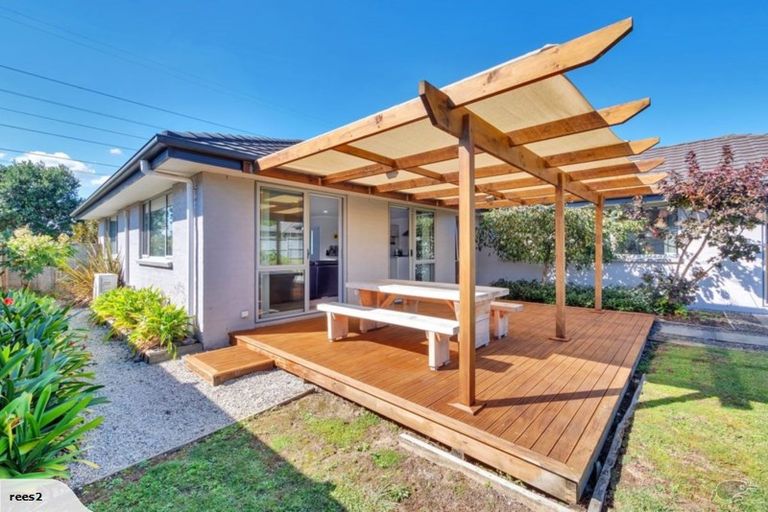 Photo of property in 220 Harbourside Drive, Karaka, Papakura, 2113