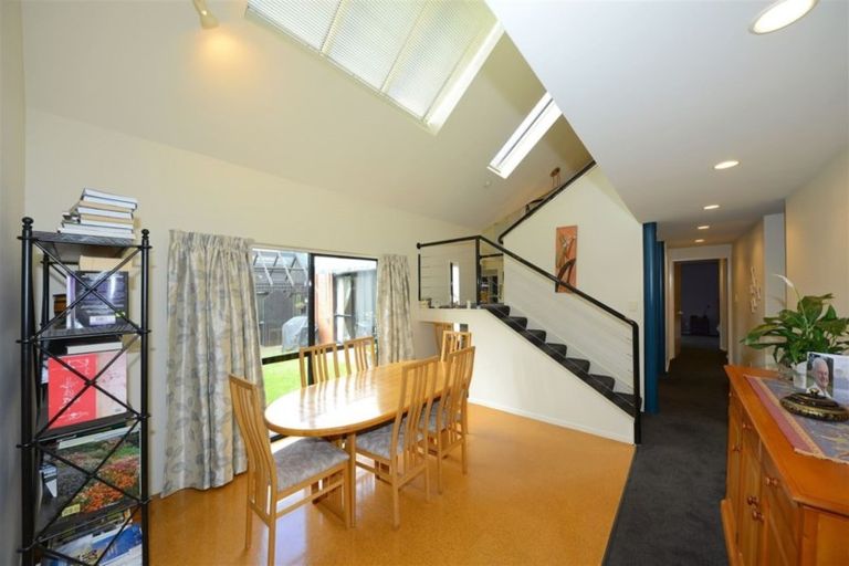 Photo of property in 2/44 Peer Street, Upper Riccarton, Christchurch, 8041