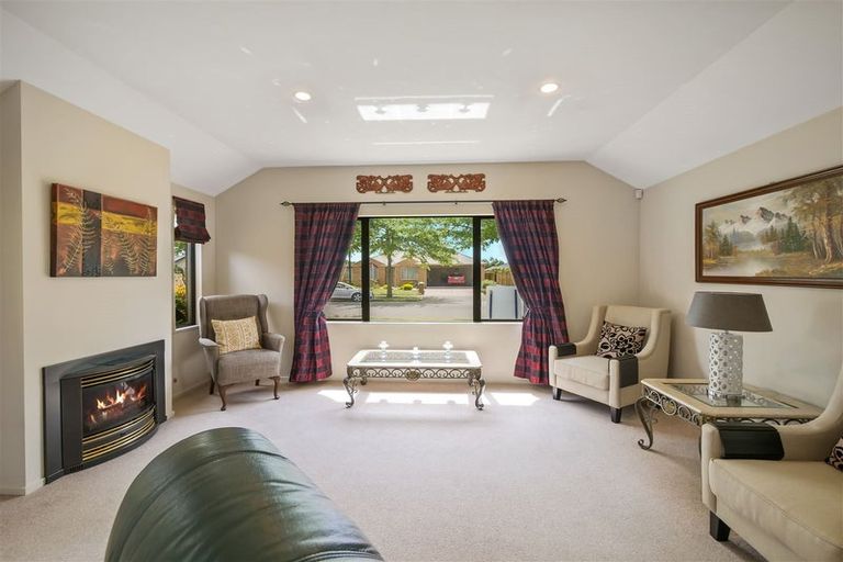 Photo of property in 9 Mahlet Street, Northwood, Christchurch, 8051