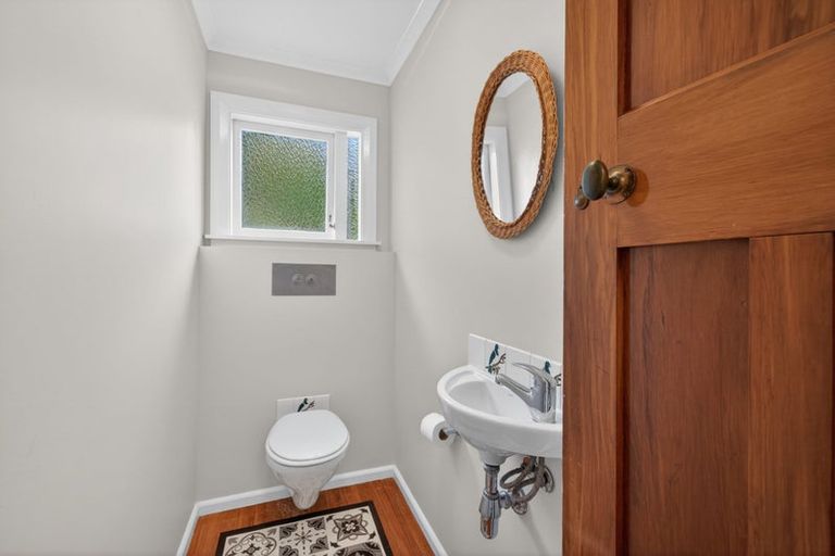 Photo of property in 21 Richmond Avenue, Nelson South, Nelson, 7010