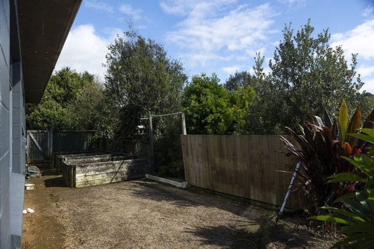 Photo of property in 5 Seaview Road, Cable Bay, 0420