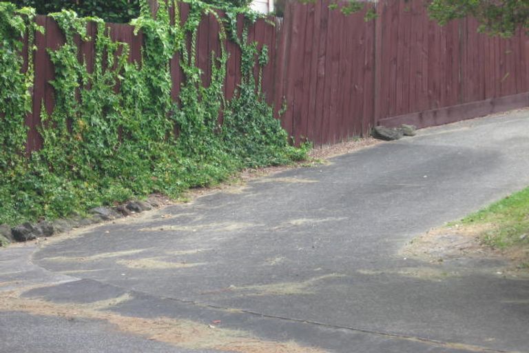 Photo of property in 1/37 Edgeworth Road, Glenfield, Auckland, 0629