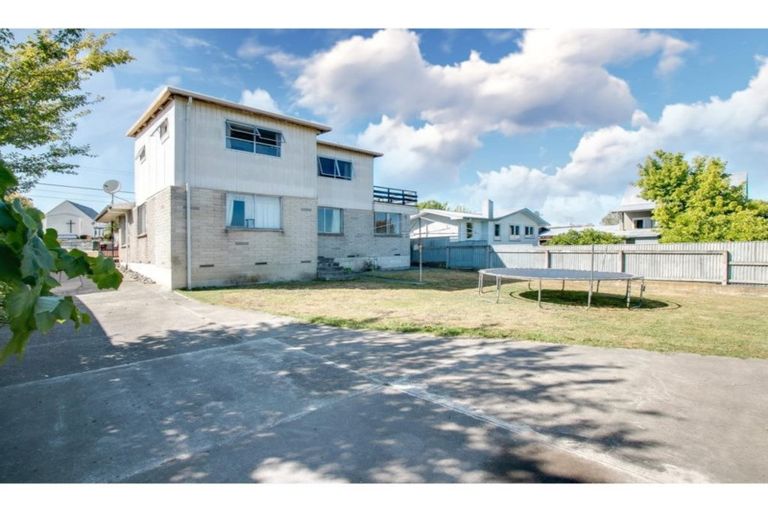 Photo of property in 68 Middle Road, Havelock North, 4130