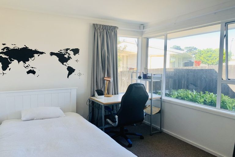 Photo of property in 120 Mountain Road, Mangere Bridge, Auckland, 2022