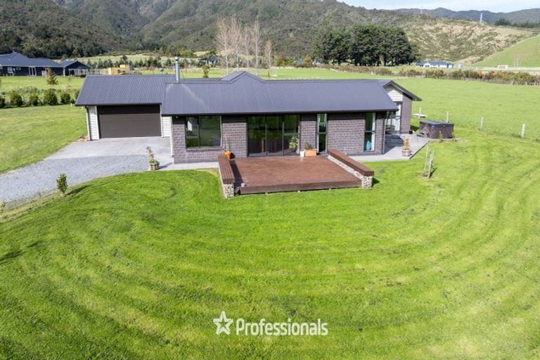 Photo of property in 2a Turksma Lane, Kaitoke, 5018