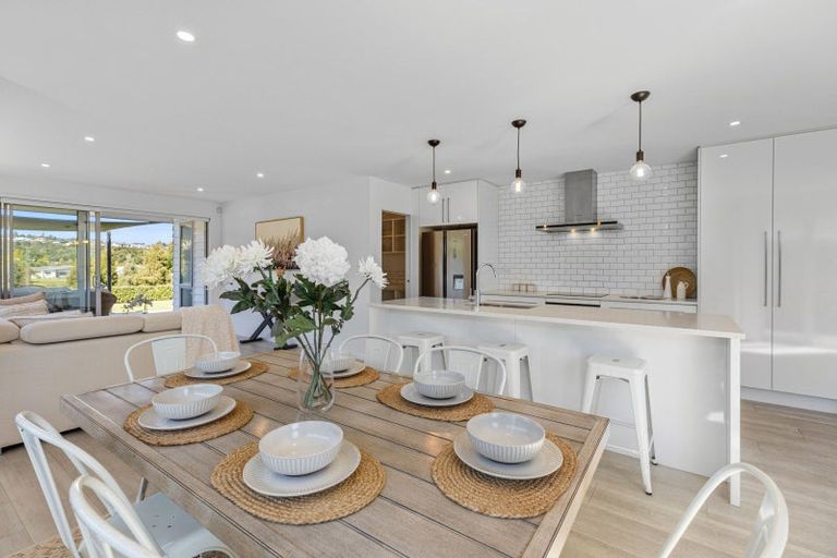 Photo of property in 49 Landing Drive, Pyes Pa, Tauranga, 3112