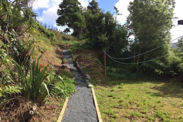 Photo of property in 8 Harlow Grove, Wainuiomata, Lower Hutt, 5014