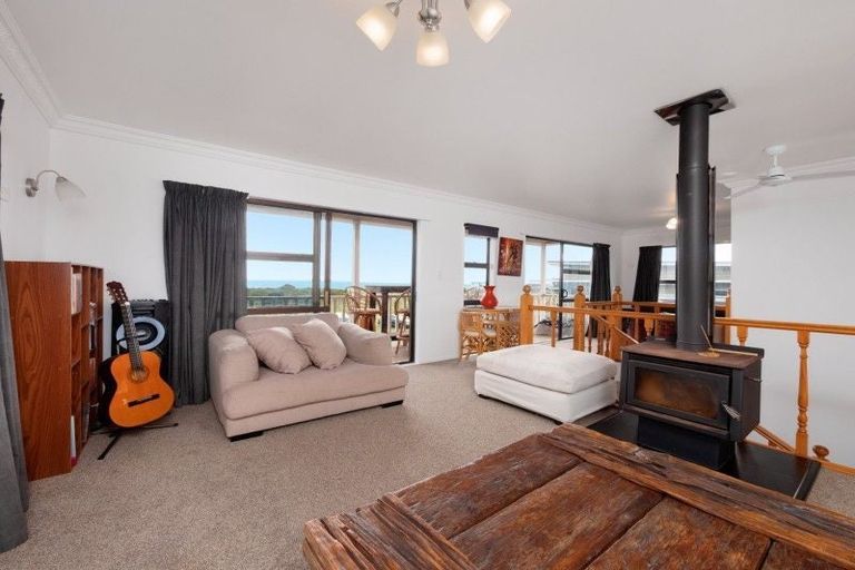Photo of property in 1000 Papamoa Beach Road, Papamoa Beach, Papamoa, 3118