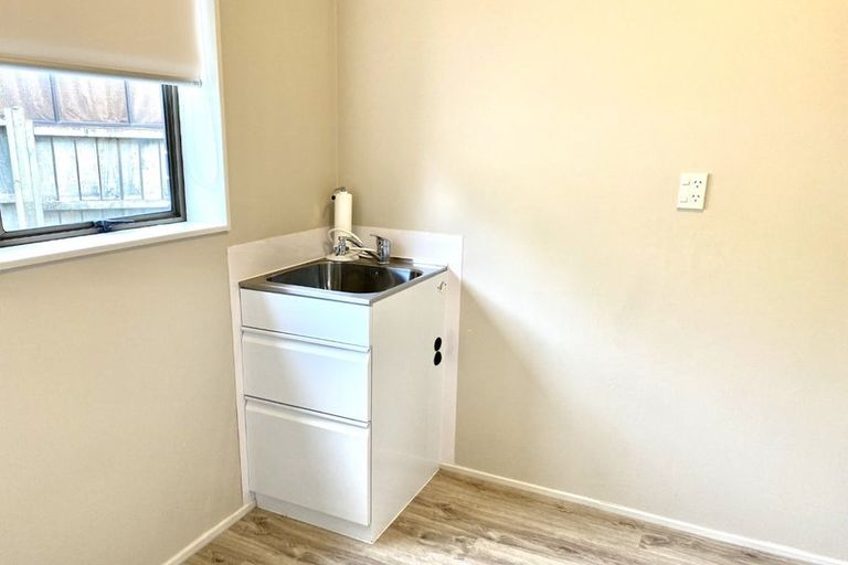 Photo of property in 1/27 Weetman Drive, Browns Bay, Auckland, 0630