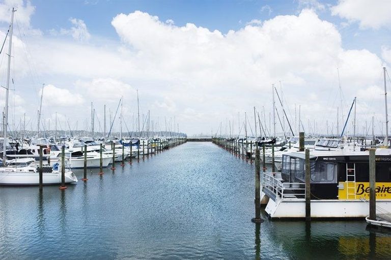 Photo of property in 14 Makete Crescent, Hobsonville, Auckland, 0618